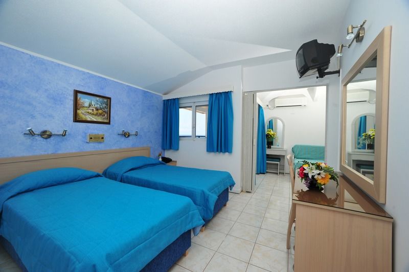 Astoria Hotel Khartáta Екстериор снимка
