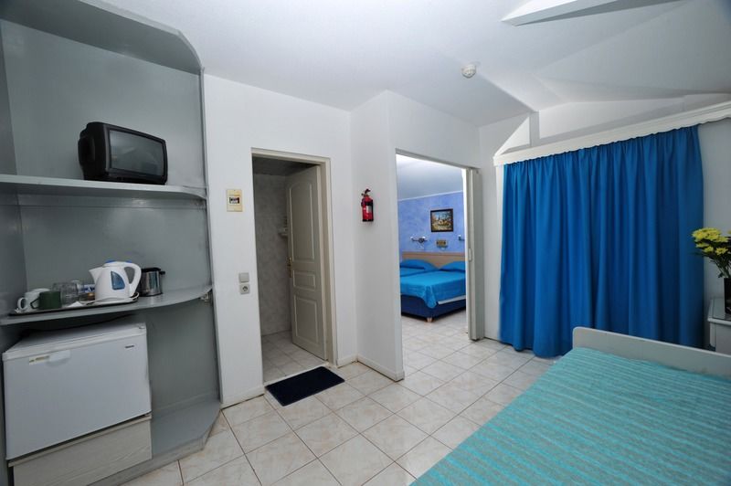 Astoria Hotel Khartáta Екстериор снимка