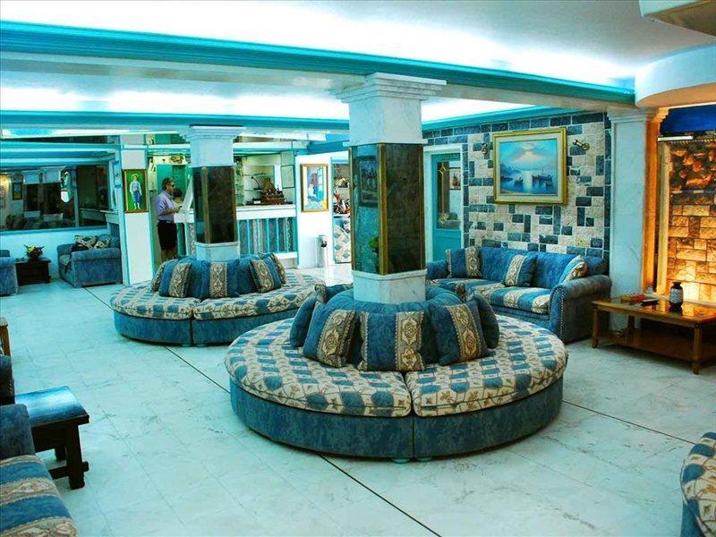 Astoria Hotel Khartáta Екстериор снимка