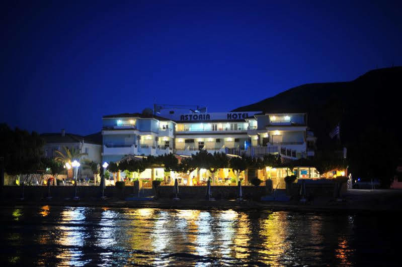Astoria Hotel Khartáta Екстериор снимка